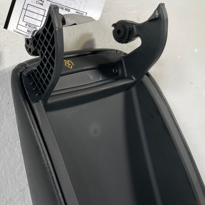 Load image into Gallery viewer, 2023-25 HONDA HR-V EX-L CENTER CONSOLE ARM REST ARMREST LID COVER BLACK # 108030
