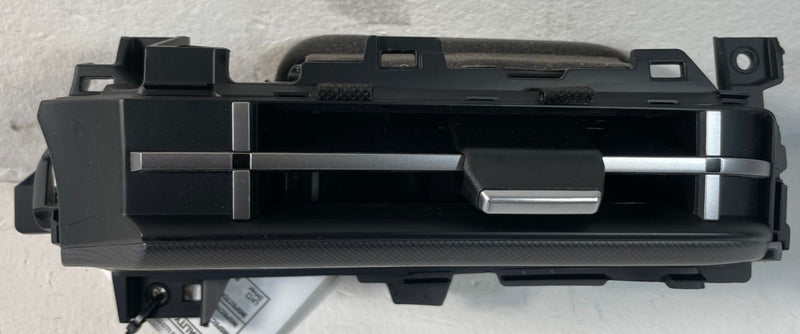 Load image into Gallery viewer, 2024-2026 HYUNDAI SANTA FE FRONT LEFT DRIVER DASH HVAC AIR VENT GRILLE # 109271

