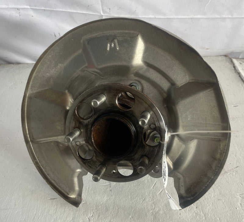 Load image into Gallery viewer, 23-25 HONDA HR-V REAR RIGHT PASSENGER SIDE SPINDLE KNUCKLE W/ HUB 2.0L # 106411
