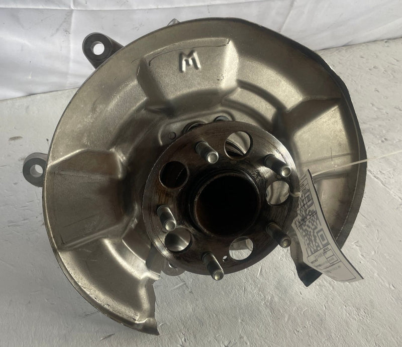 Load image into Gallery viewer, 23-25 HONDA HR-V REAR RIGHT PASSENGER SIDE SPINDLE KNUCKLE W/ HUB 2.0L # 106411
