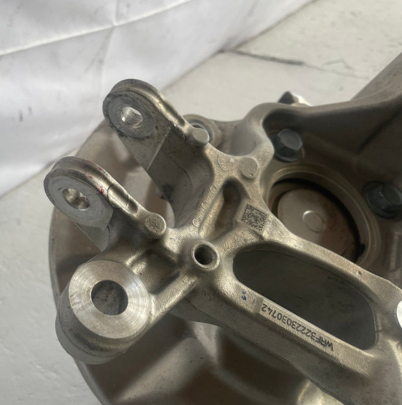Load image into Gallery viewer, 23-25 HONDA HR-V REAR RIGHT PASSENGER SIDE SPINDLE KNUCKLE W/ HUB 2.0L # 106411
