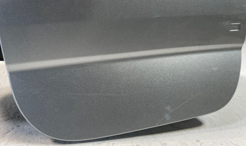 Load image into Gallery viewer, 24-26 HYUNDAI SANTA FE FUEL GAS TANK FILLER DOOR HOUSING SILVER (R2T) # 109255
