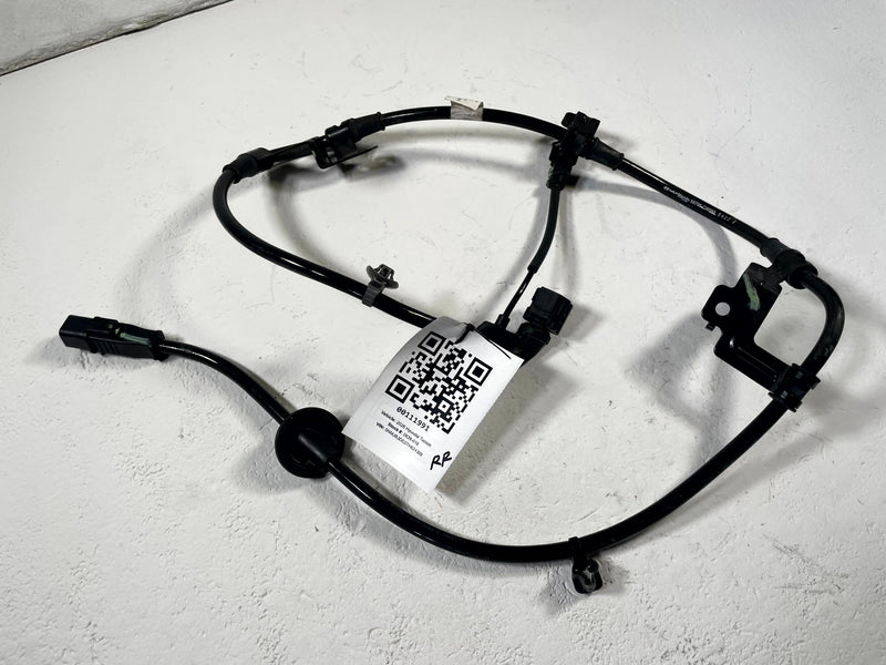 Load image into Gallery viewer, 2022-2026 HYUNDAI TUCSON REAR RIGHT SIDE ABS WHEEL SPEED SENSOR 2.5L # 111991
