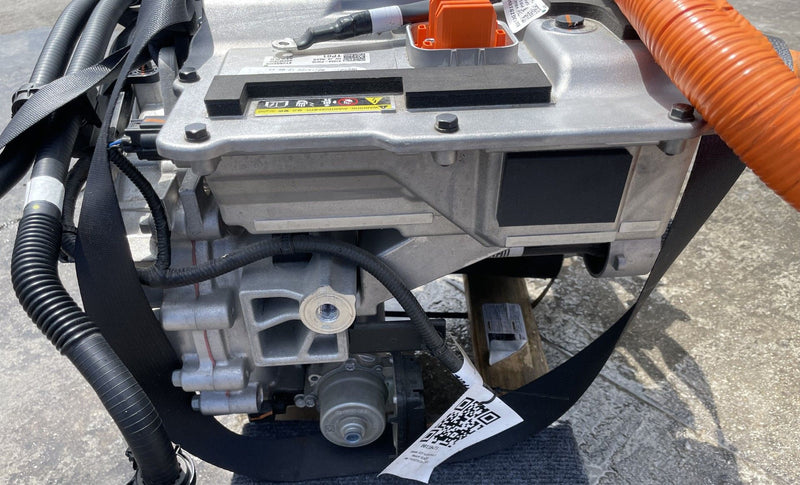 Load image into Gallery viewer, HYUNDAI IONIQ 5 AWD REAR DRIVE UNIT ENGINE ASSEMBLY 1K MILES 2025 # 110473
