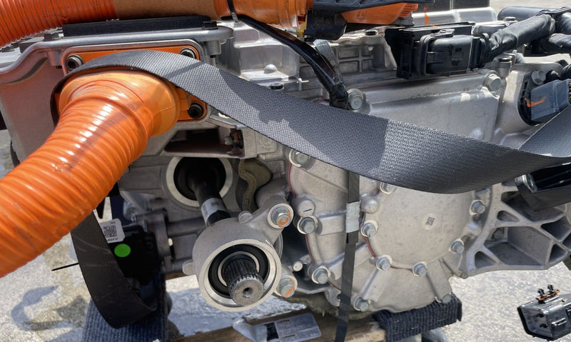 Load image into Gallery viewer, HYUNDAI IONIQ 5 AWD REAR DRIVE UNIT ENGINE ASSEMBLY 1K MILES 2025 # 110473

