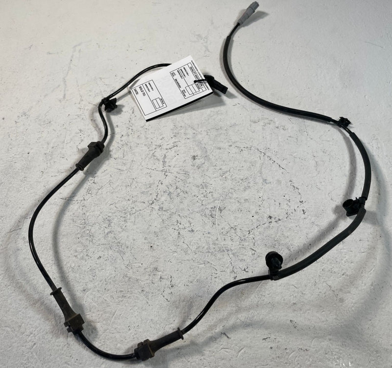Load image into Gallery viewer, 2024-2026 HYUNDAI SANTA FE FRONT RIGHT SIDE ABS WHEEL SPEED SENSOR # 109242
