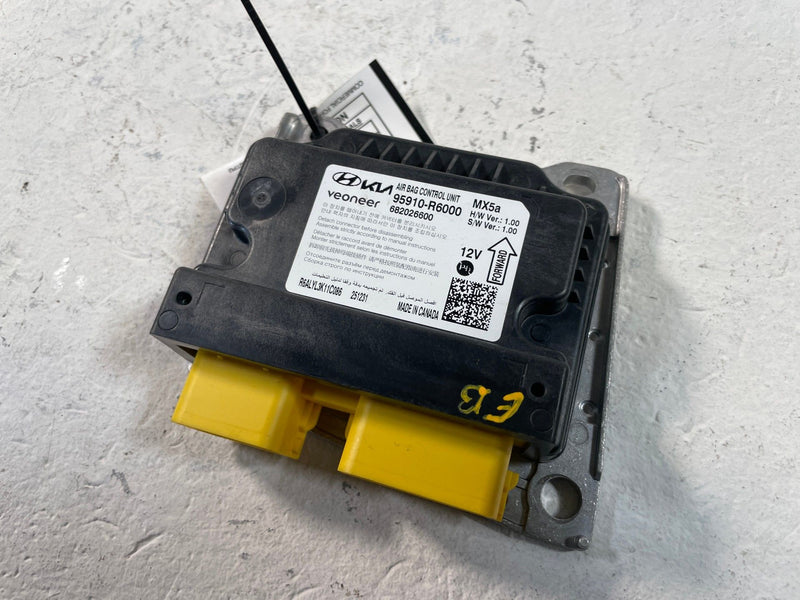 Load image into Gallery viewer, 2024-2026 HYUNDAI SANTA FE SRS AIR BAG CONTROL SENSOR MODULE 95910-R6000 #109252
