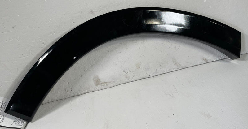 Load image into Gallery viewer, 23-26 HONDA HR-V EX-L REAR RIGHT DOOR QUARTER WHEEL ARCH FLARE MOLDING # 108035
