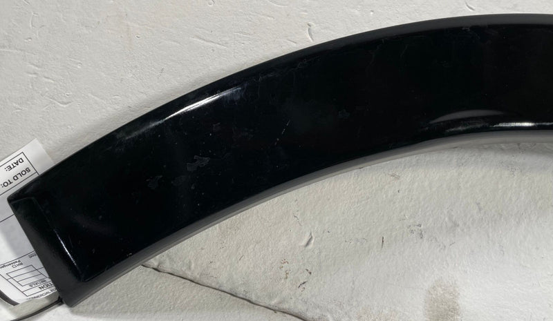 Load image into Gallery viewer, 23-26 HONDA HR-V EX-L REAR RIGHT DOOR QUARTER WHEEL ARCH FLARE MOLDING # 108035
