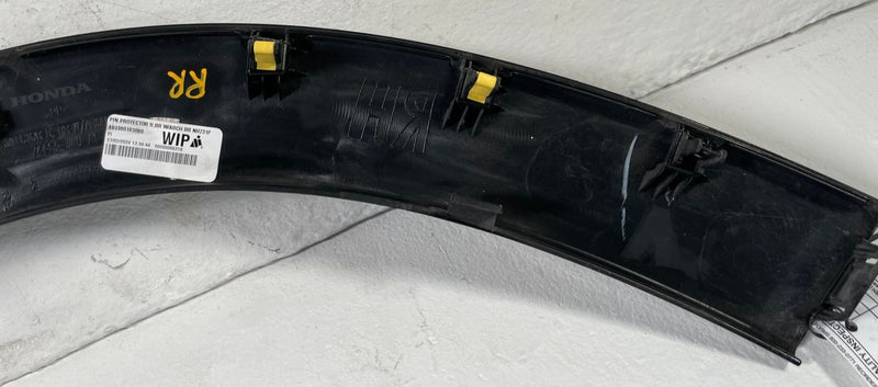 Load image into Gallery viewer, 23-26 HONDA HR-V EX-L REAR RIGHT DOOR QUARTER WHEEL ARCH FLARE MOLDING # 108035
