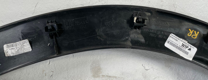 Load image into Gallery viewer, 23-26 HONDA HR-V EX-L REAR RIGHT DOOR QUARTER WHEEL ARCH FLARE MOLDING # 108035
