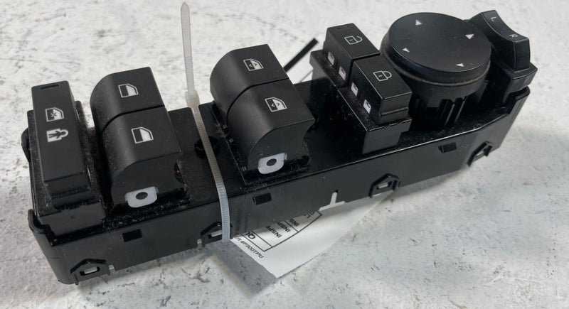 Load image into Gallery viewer, 2024 - 2026 HYUNDAI SANTA FE FRONT LEFT SIDE MASTER DOOR WINDOW SWITCH # 109238

