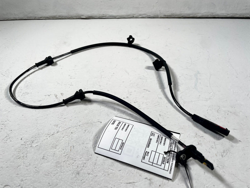 Load image into Gallery viewer, 2022-2026 HYUNDAI TUCSON FRONT LEFT DRIVER SIDE ABS WHEEL SPEED SENSOR # 111988
