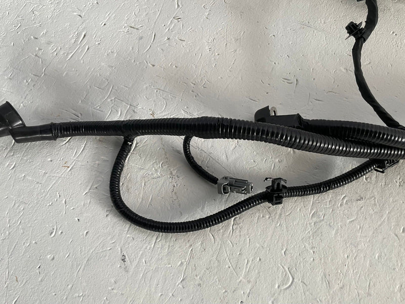 Load image into Gallery viewer, 2024-2026 HYUNDAI SANTA FE POSITIVE BATTERY CABLE WIRE WIRING HARNESS # 112885
