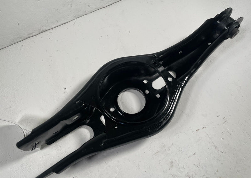 Load image into Gallery viewer, 2023-2026 KIA SPORTAGE FWD REAR RIGHT LOWER CONTROL ARM SPRING PERCH # 113280
