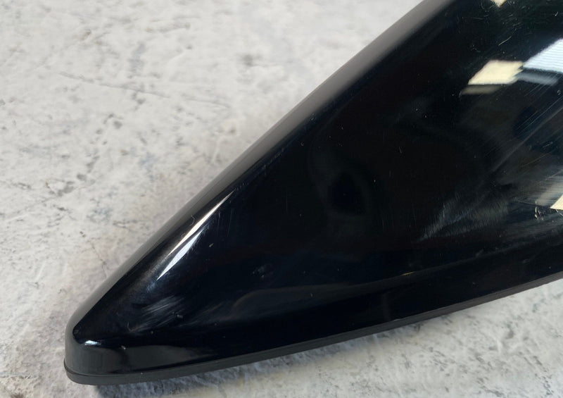 Load image into Gallery viewer, 2024-2026 HYUNDAI SANTA FE EXTERIOR SHARK ROOF FIN RADIO ANTENA BLACK # 109262
