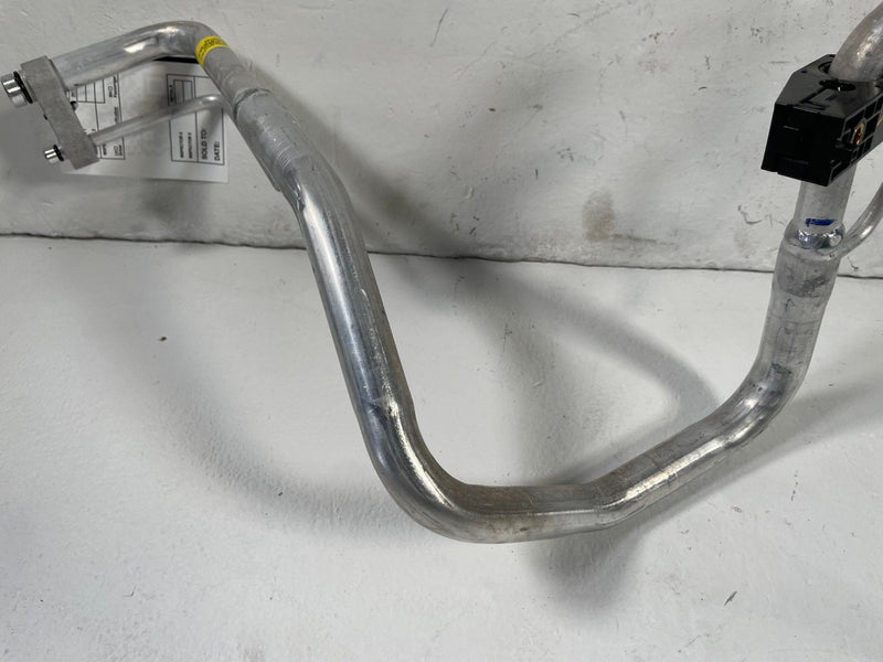 Load image into Gallery viewer, 2023-2026 HONDA HR-V AC AIR CONDITIONING HEAT EXCHANGER HOSE TUBE LINE # 108028
