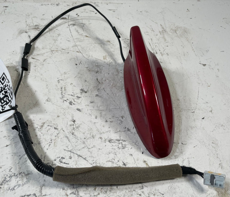 Load image into Gallery viewer, 2023 - 2025 HONDA ACCORD LX ROOF SATELLITE SHARK FIN RADIO ANTENNA 1.5L # 110571
