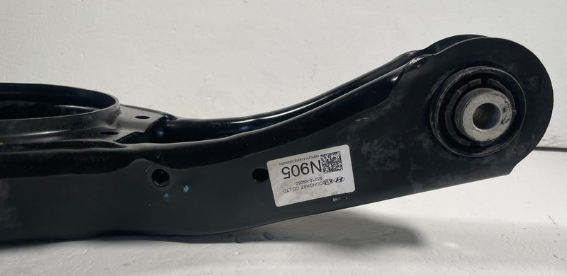 Load image into Gallery viewer, 2023 - 2026 KIA SPORTAGE FWD REAR LEFT LOWER CONTROL ARM SPRING PERCH # 113286
