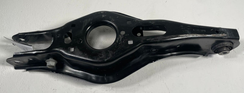 Load image into Gallery viewer, 2023 - 2026 KIA SPORTAGE FWD REAR LEFT LOWER CONTROL ARM SPRING PERCH # 113286
