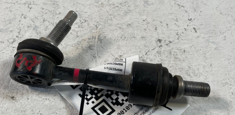 Load image into Gallery viewer, 24-26 HYUNDAI SANTA FE REAR LH OR RH STABILIZER SWAY ANTI ROLL BAR LINK # 109246
