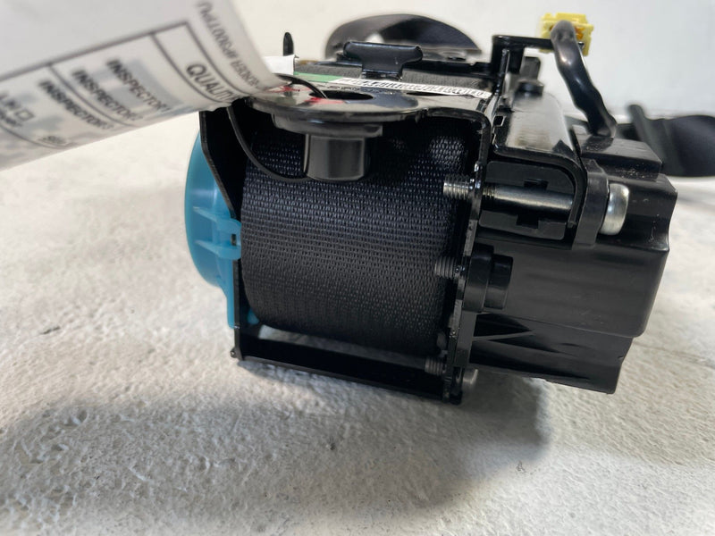 Load image into Gallery viewer, 2024 - 2026 HYUNDAI SANTA FE FRONT RIGHT PASSENGER SEATBELT RETRACTOR # 109244
