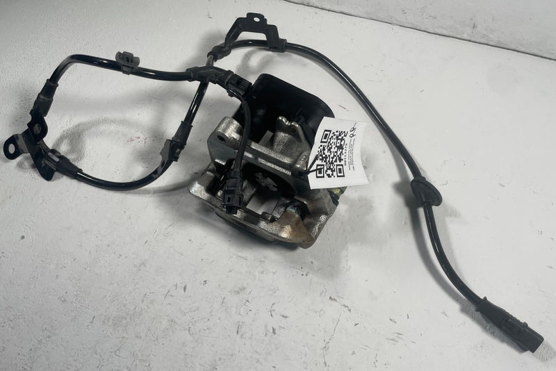 Load image into Gallery viewer, 2023-2026 KIA SPORTAGE REAR RIGHT PASSENGER SIDE BRAKE CALIPER ASSEMBLY # 113279

