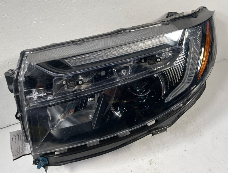 Load image into Gallery viewer, 2022-2025 HONDA PASSPORT LEFT DRIVER SIDE LED HEADLIGHT HEADLAMP # 107894
