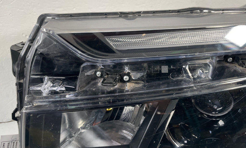 Load image into Gallery viewer, 2022-2025 HONDA PASSPORT LEFT DRIVER SIDE LED HEADLIGHT HEADLAMP # 107894

