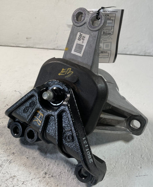 24-25 HYUNDAI SANTA FE FRONT RIGHT SIDE ENGINE MOUNT SUPPORT BRACKET 2.5L 109293