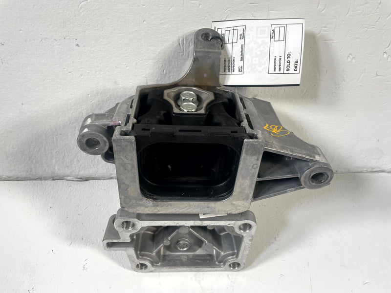 Load image into Gallery viewer, 2025-2026 HYUNDAI TUCSON FRONT LEFT AUTO TRANSMISSION MOUNT BRACKET 2.5L #112028
