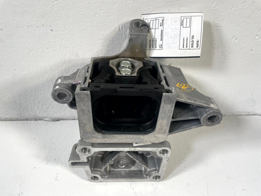 2025-2026 HYUNDAI TUCSON FRONT LEFT AUTO TRANSMISSION MOUNT BRACKET 2.5L
