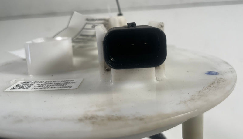 Load image into Gallery viewer, 2023 - 2026 KIA SPORTAGE FUEL GAS TANK PUMP SENDING UNIT ASSEMBLY # 113300
