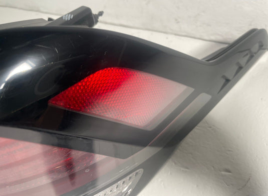 2023-25 KIA SPORTAGE REAR RIGHT PASSENGER SIDE LED OUTER TAILLIGHT LAMP
