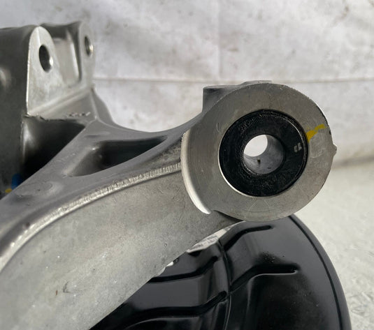 21-26 HYUNDAI SANTA FE FWD FRONT RIGHT SPINDLE KNUCKLE W/ BEARING HUB