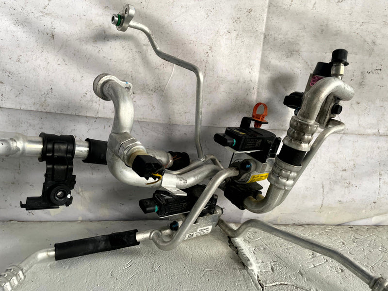 Load image into Gallery viewer, 2023-2025 HYUNDAI IONIQ 6 A/C AIR CONDITIONING CONDENSER HOSE PIPE LINE # 110538
