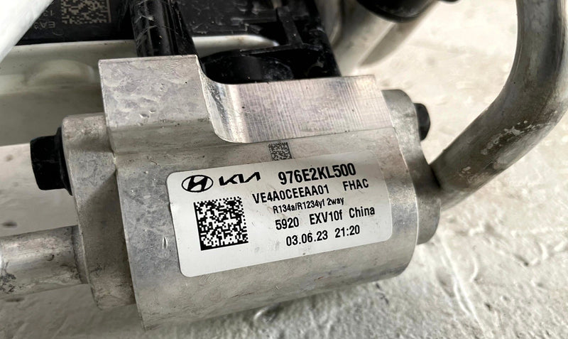 Load image into Gallery viewer, 2023-2025 HYUNDAI IONIQ 6 A/C AIR CONDITIONING CONDENSER HOSE PIPE LINE # 110538
