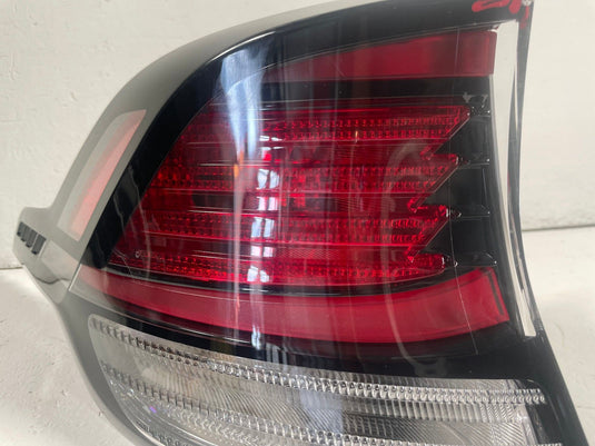2023-25 KIA SPORTAGE REAR LEFT DRIVER SIDE LED OUTER TAILLIGHT LAMP 2.5L