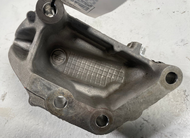 Load image into Gallery viewer, 2016-2025 HONDA PASSPORT ENGINE FRAME REARWARD MOUNT SUPPORT BRACKET 3.5L 107893
