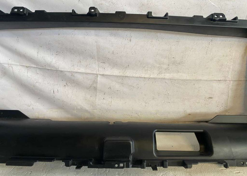 Load image into Gallery viewer, 2023 - 2025 HONDA PILOT FRONT BUMPER UPPER GRILLE GUIDE MOLDING BRACKET # 110994
