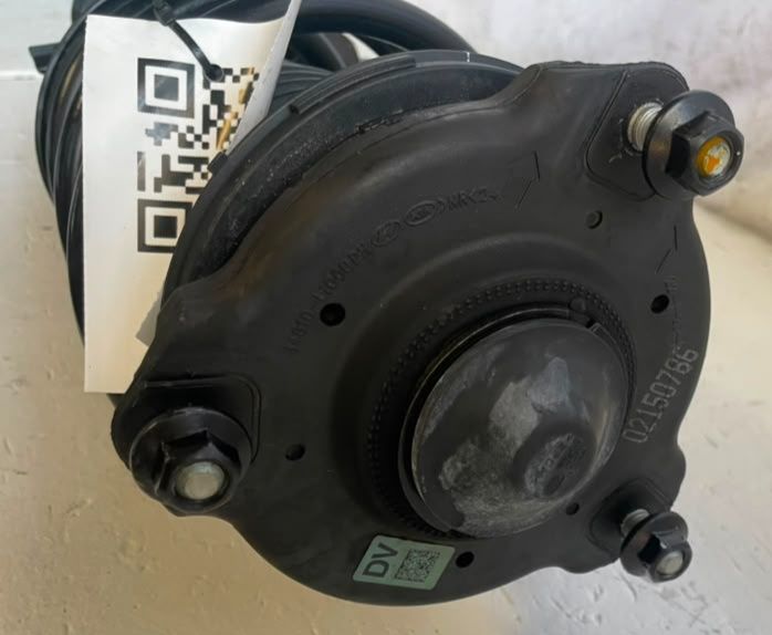 Load image into Gallery viewer, 25-26 HYUNDAI TUCSON FRONT LEFT SHOCK ABSORBER STRUT &amp; COIL SPRING 2.5L # 113046
