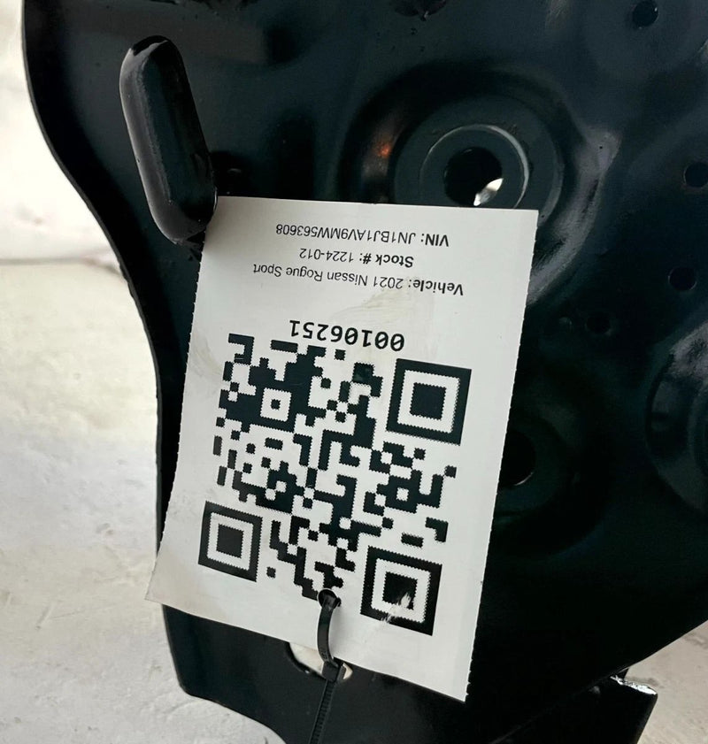 Load image into Gallery viewer, 17-22 NISSAN ROGUE SPORT REAR SUSPENSION SUBFRAME CROSSMEMBER CRADLE # 106251
