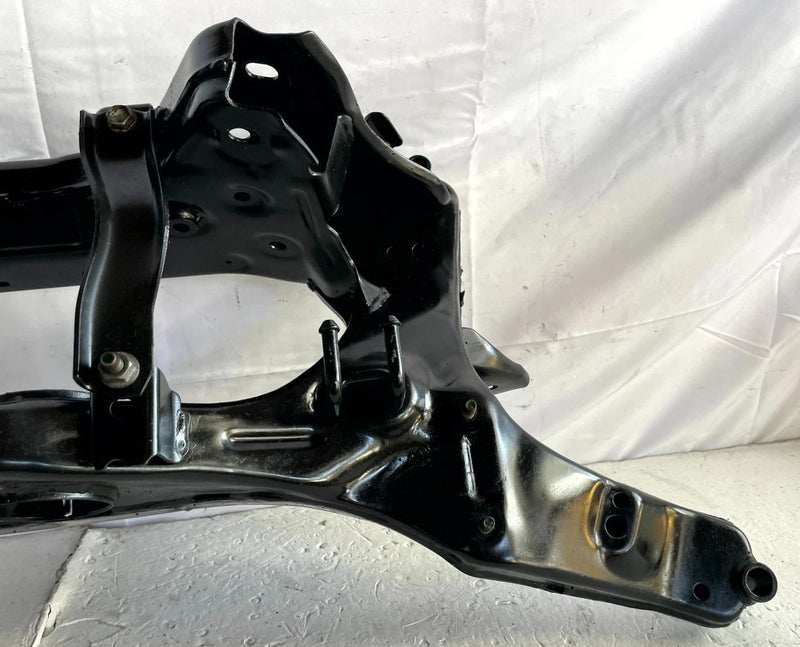 Load image into Gallery viewer, 17-22 NISSAN ROGUE SPORT REAR SUSPENSION SUBFRAME CROSSMEMBER CRADLE # 106251
