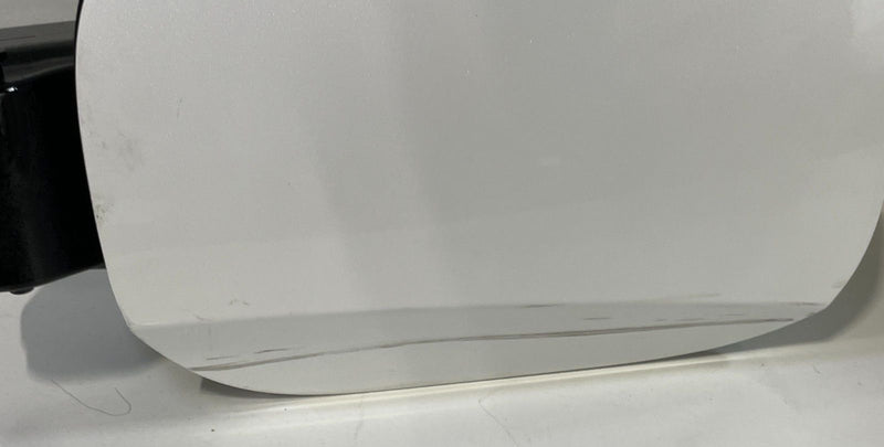 Load image into Gallery viewer, 2020-2022 HYUNDAI PALISADE FUEL TANK FILLER POCKET DOOR LID COVER WHITE # 101308
