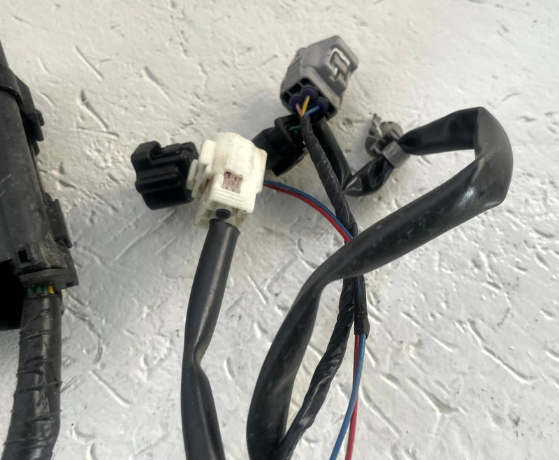 Load image into Gallery viewer, 2022-2023 MAZDA CX-5 FRONT ENGINE BAY FUSE BOX WIRE HARNESS KPF6-67-010 # 113794
