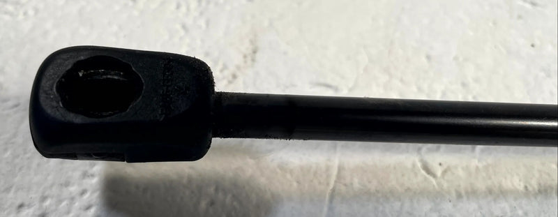 Load image into Gallery viewer, 2022-2026 HYUNDAI IONIQ 5 FRONT LEFT &amp; RIGHT SIDE HOOD SHOCK STRUT SET # 114069
