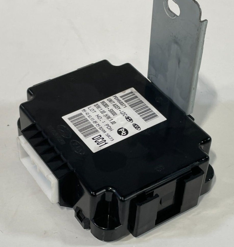 Load image into Gallery viewer, 2020 - 2022 HYUNDAI PALISADE LDC POWER CONVERTER INVERTER MODULE UNIT # 101304
