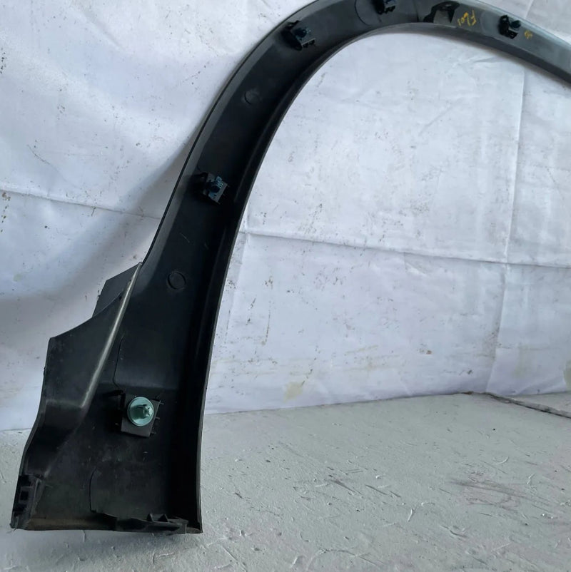 Load image into Gallery viewer, 2022 - 2025 HONDA PASSPORT FRONT LEFT SIDE WHEEL ARCH FLARE MOLDING # 107895
