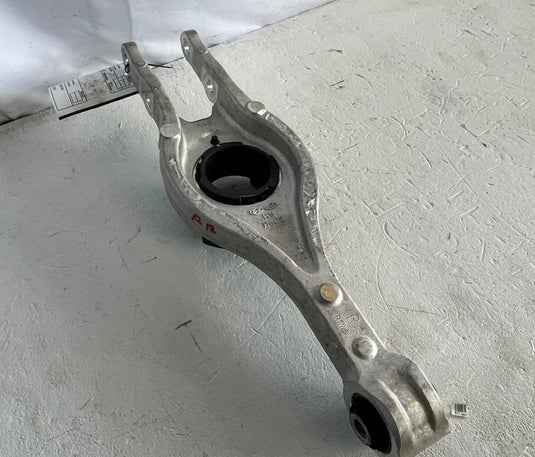2022-2025 HYUNDAI IONIQ 5 6 REAR RIGHT LOWER CONTROL ARM SPRING PERCH