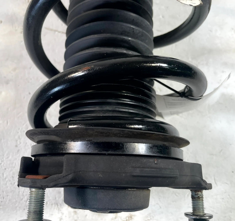 Load image into Gallery viewer, 2020 - 2024 KIA TELLURIDE FWD FRONT RIGHT SIDE SHOCK STRUT ABSORBER # 114369
